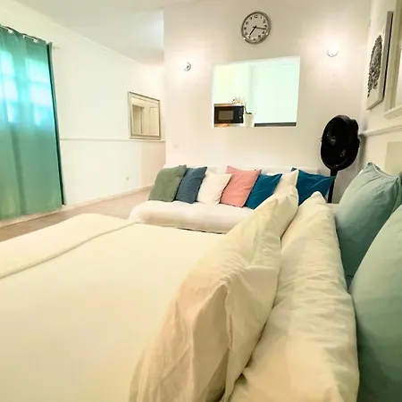 Markethome Mareverde Адехе